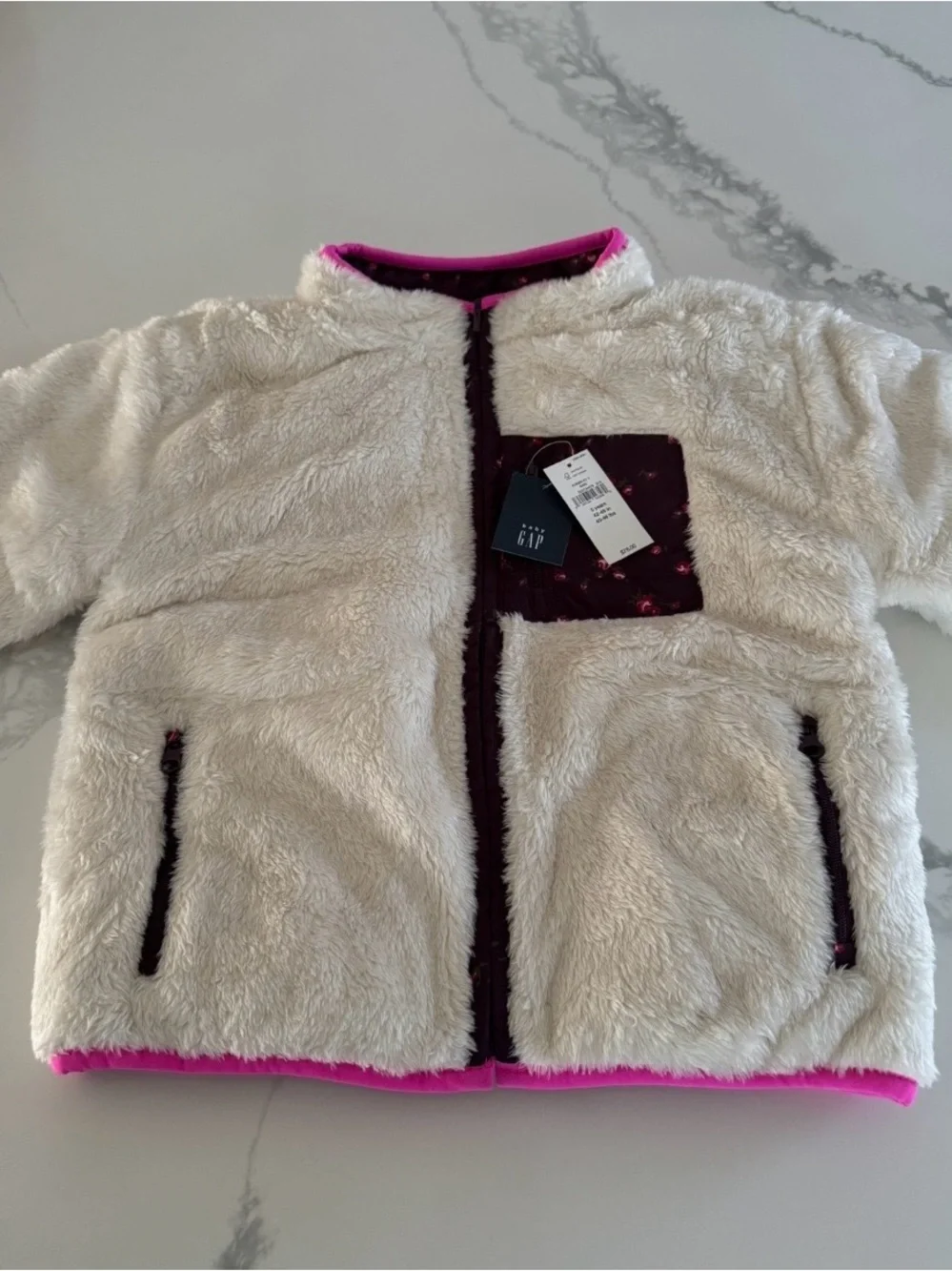 GAP Girls Reversible Cozy Jacket in Burgundy Plum Size 5